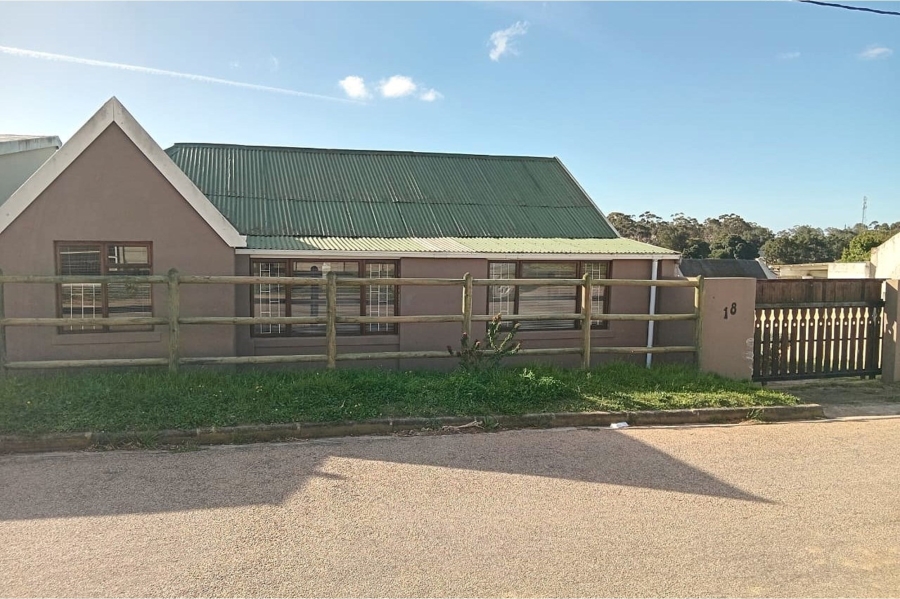 3 Bedroom Property for Sale in Albertinia Western Cape